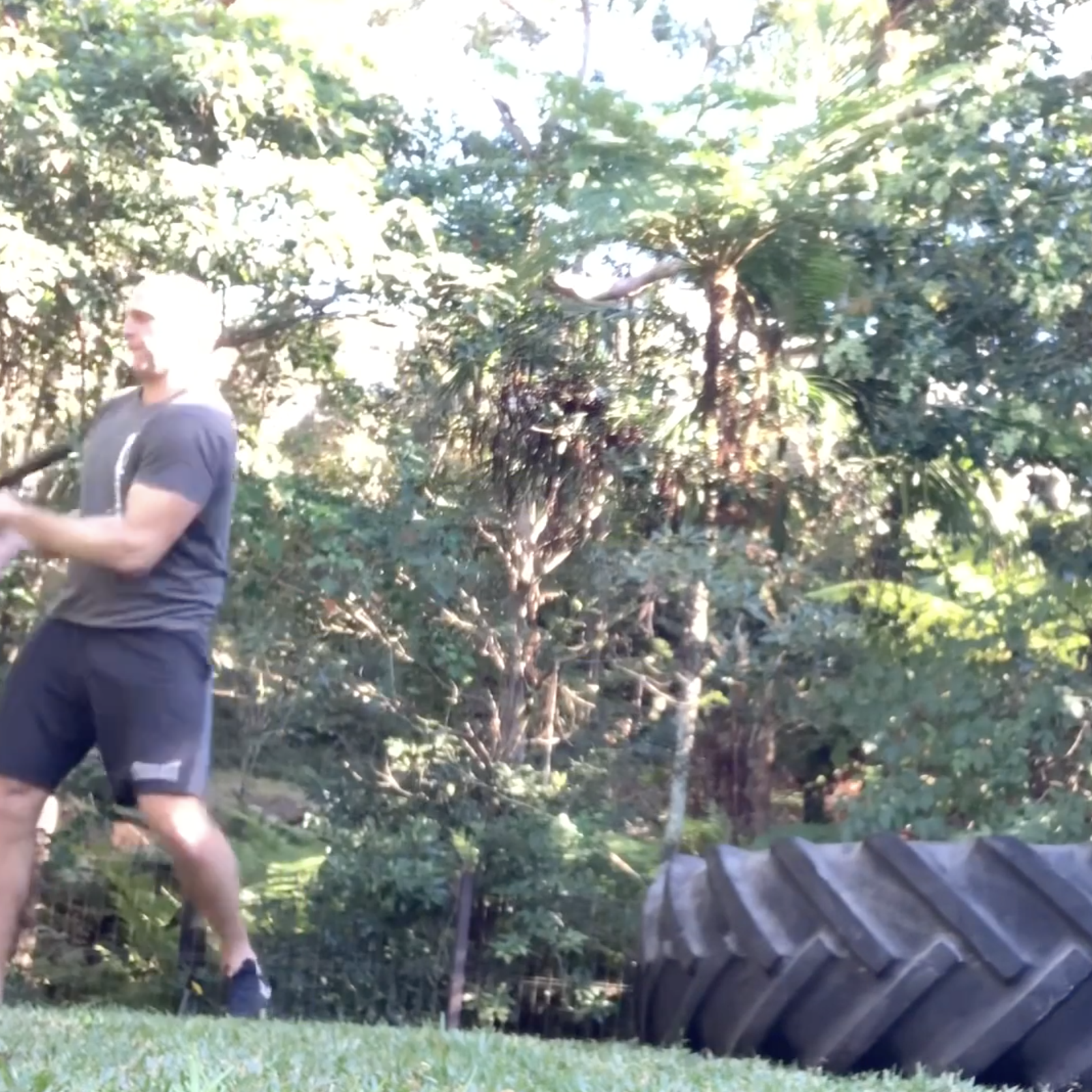 Steel mace figure 8 tyre slams